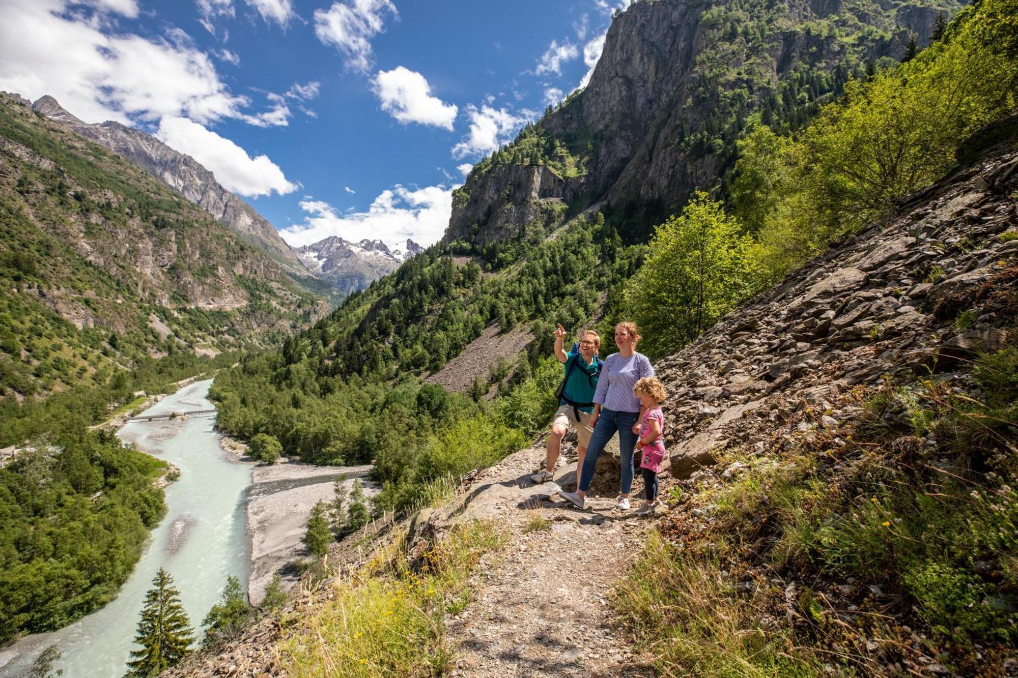 Camping Rcn Belledonne Ле-Бур-д'Уазан Екстер'єр фото