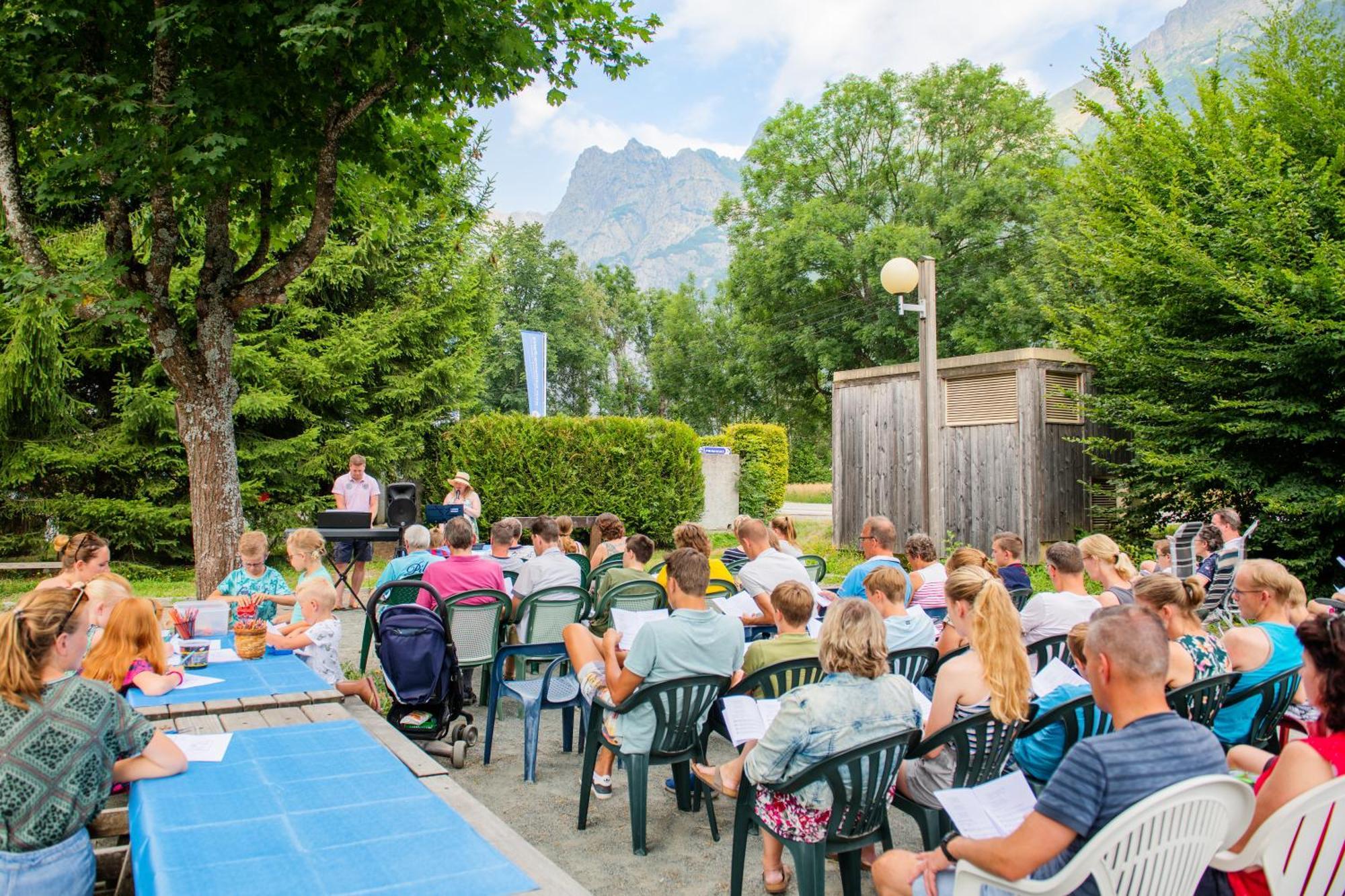 Camping Rcn Belledonne Ле-Бур-д'Уазан Екстер'єр фото